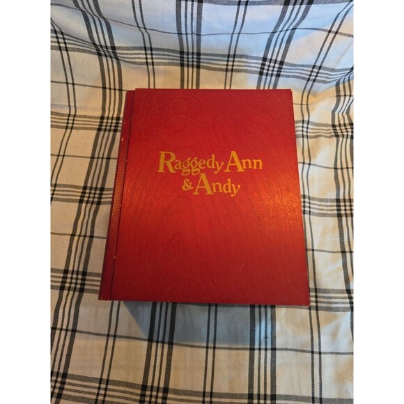 Vintage Raggedy Ann & Andy Book Shaped Wooden Storage Box Decoration - Picture 1 of 15